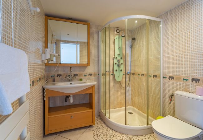 Villa in Mandelieu-la-Napoule - VILLA JUSTINE VI4239 By Riviera Holiday Homes Villa in Mandelieu-la-Napoule - VILLA JUSTINE VI4239 By Riviera Holiday Homes