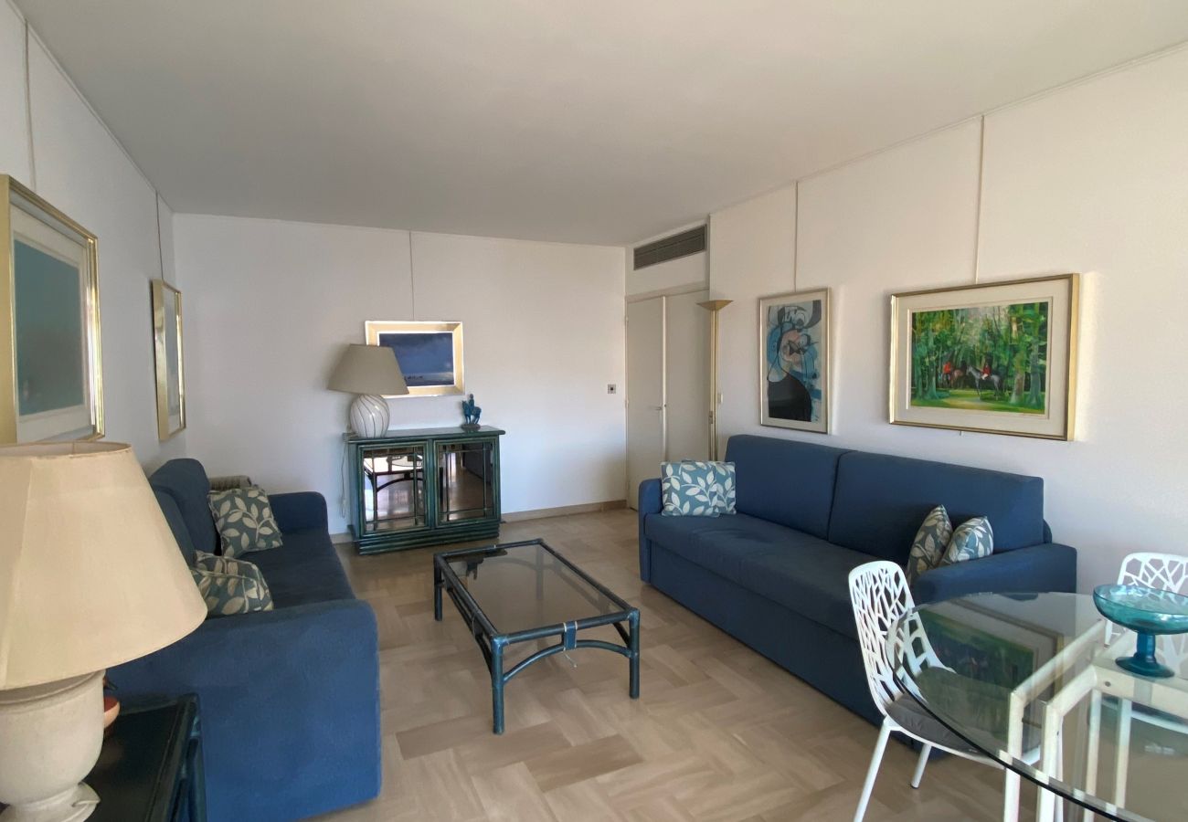 Apartment in Cannes - MAL523 / Gray d'Albion / 2P
