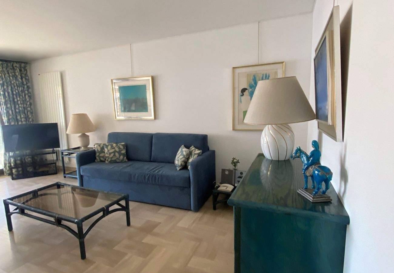 Apartment in Cannes - MAL523 / Gray d'Albion / 2P
