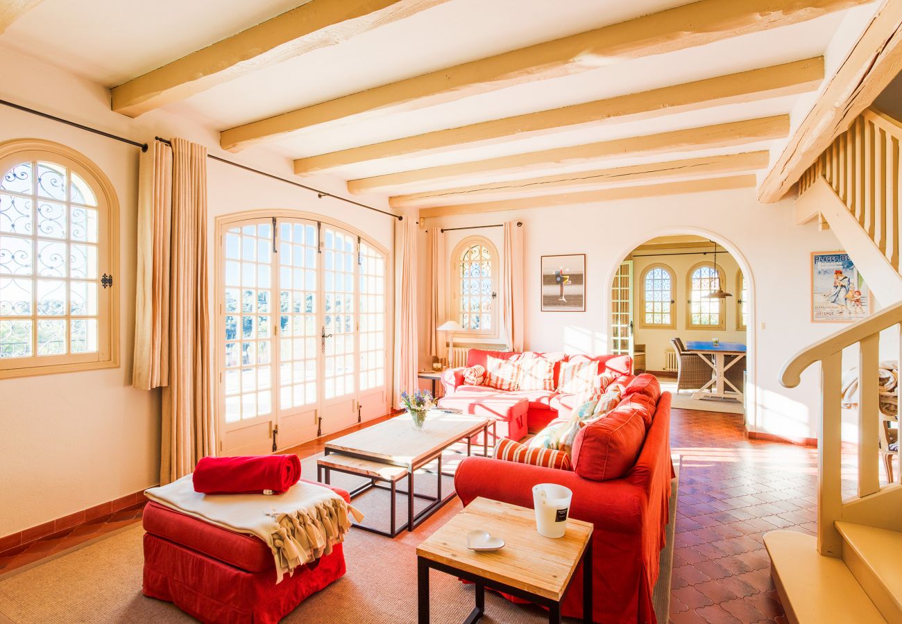 Villa in Roquefort-les-Pins - Villa Les Feuillets  VI4250 by Riviera Holiday Hom