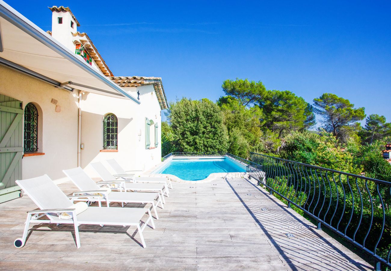 Villa in Roquefort-les-Pins - Villa Les Feuillets  VI4250 by Riviera Holiday Hom