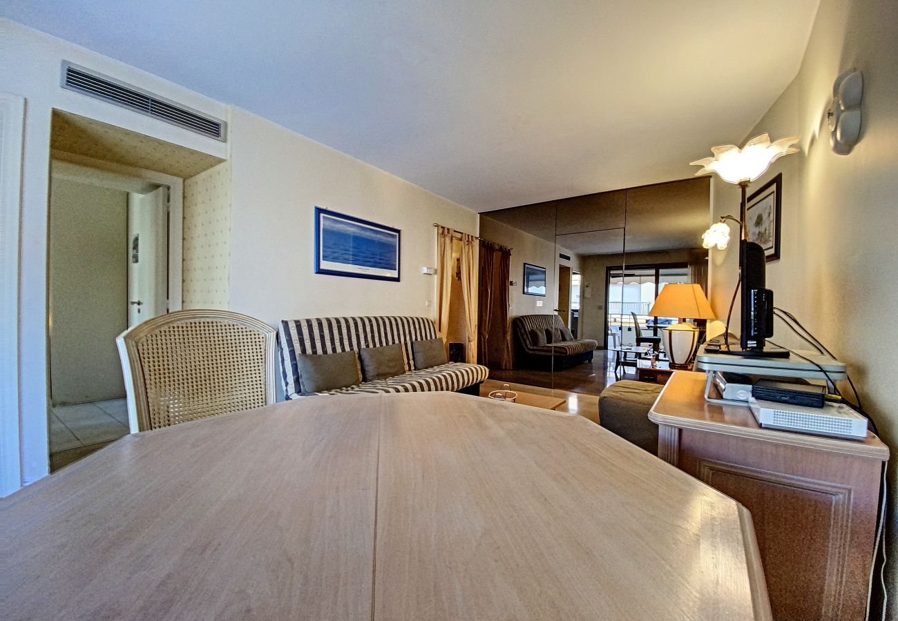 Apartment in Cannes - ARN5326 Eden Palace / 2P