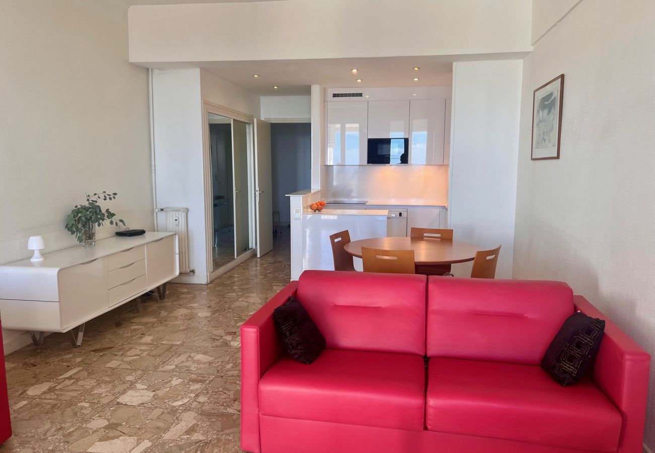 Apartment in Cannes - FON5581 / 2 pieces Terrasse Vue Mer/ GALLIA