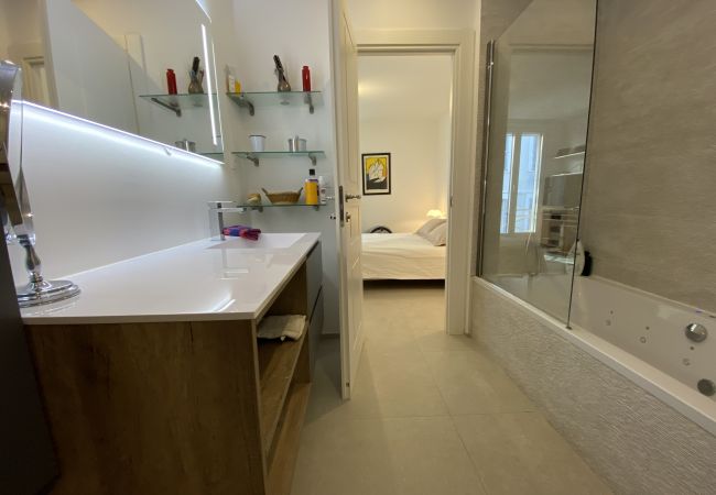 Apartment in Cannes - ANT1308 Central Plages Palais 4 rooms Apartment in Cannes - ANT1308 Central Plages Palais 4 rooms