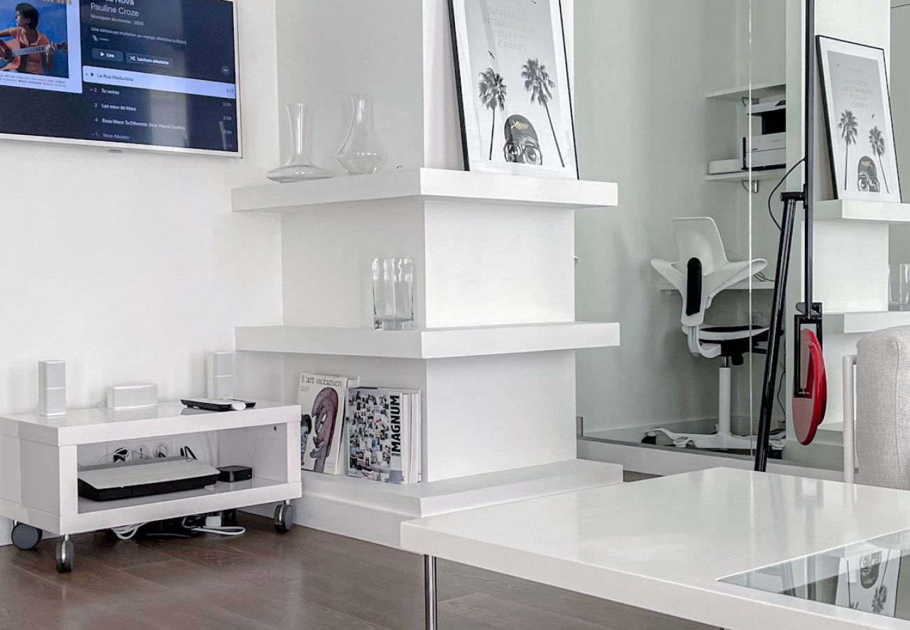 Apartment in Cannes - ARU117 / Remarquable 3 pièces central