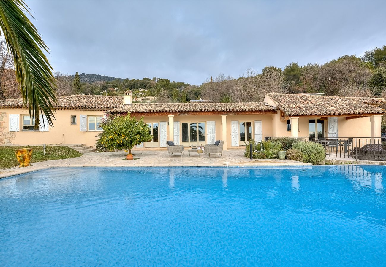 Villa in Tourrettes-sur-Loup - VILLA CEDRAT VI4270 by Riviera Holiday Homes