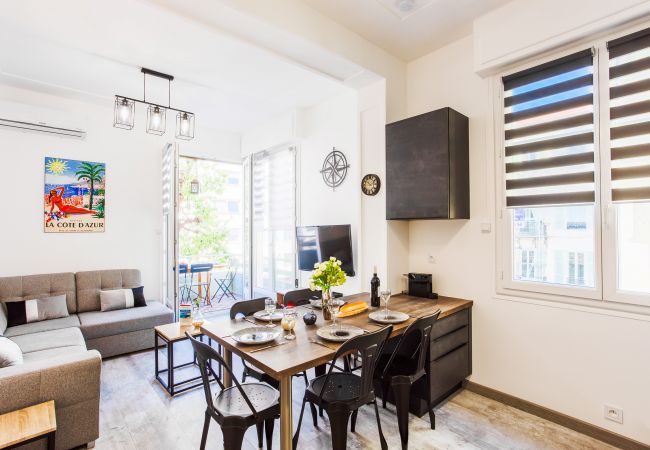 Apartment in Nice - LE TIVOLI II AP4282 By Riviera Holiday Homes Apartment in Nice - LE TIVOLI II AP4282 By Riviera Holiday Homes