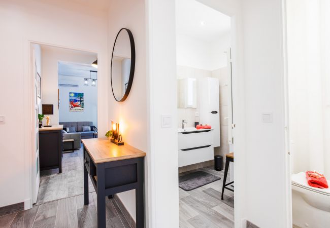 Apartment in Nice - LE TIVOLI II AP4282 By Riviera Holiday Homes Apartment in Nice - LE TIVOLI II AP4282 By Riviera Holiday Homes