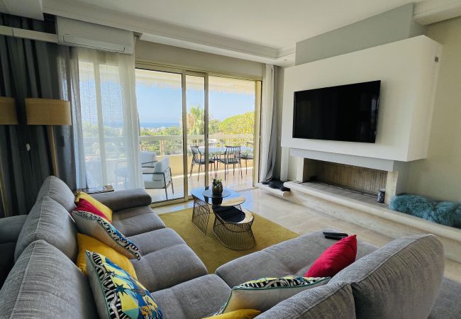 Apartment in Cannes - Bel appartement avec vue sur la mer / BellaVista