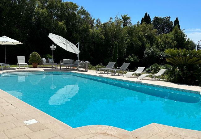 Villa in Cannes - Villa Piscine jardin 10pers /LA GLORIETTE Villa in Cannes - Villa Piscine jardin 10pers /LA GLORIETTE