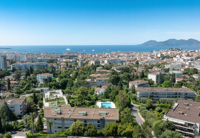 Villa in Cannes - Villa Piscine jardin 10pers /LA GLORIETTE Villa in Cannes - Villa Piscine jardin 10pers /LA GLORIETTE