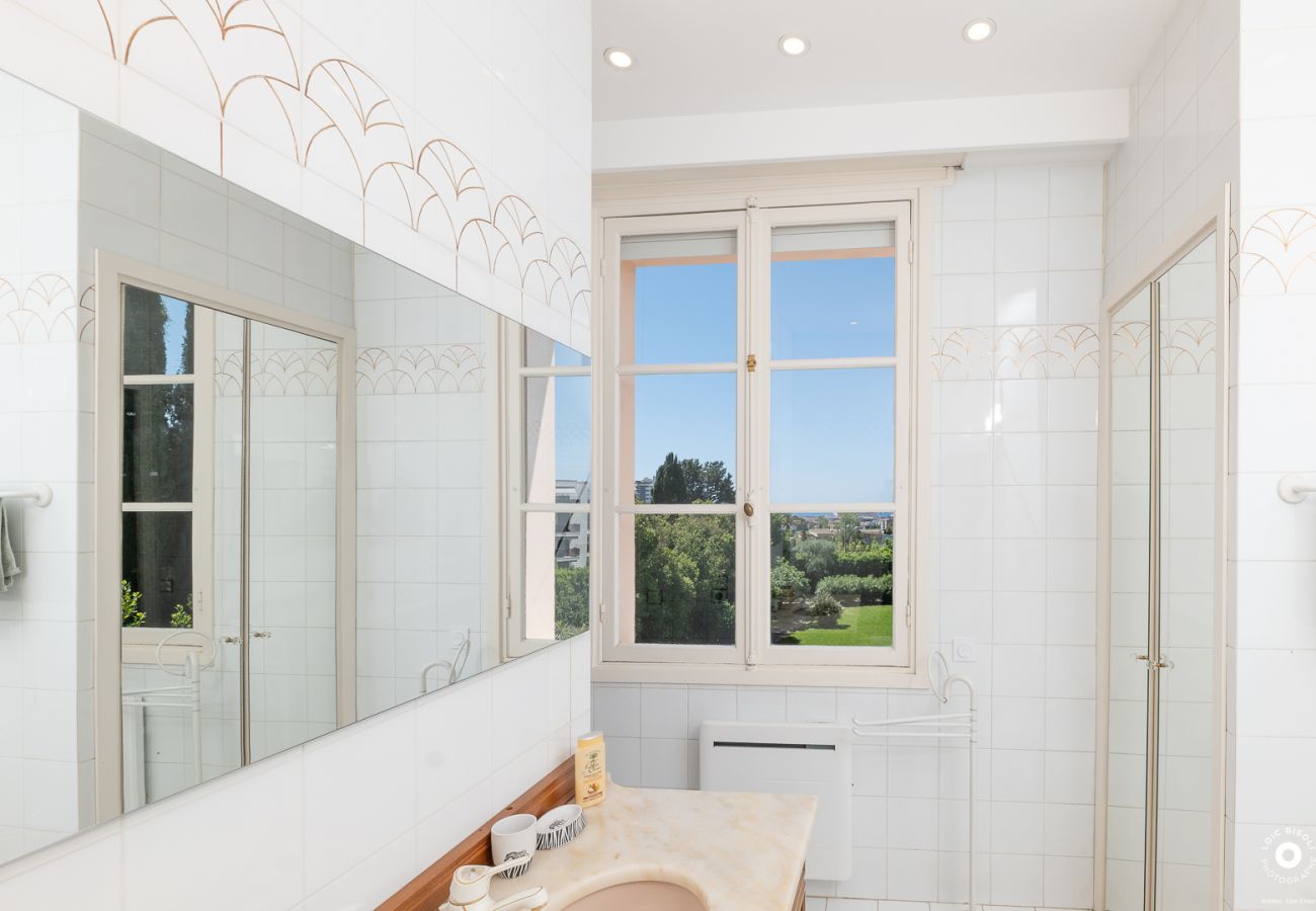 Villa in Cannes - Villa Piscine jardin 10pers /LA GLORIETTE