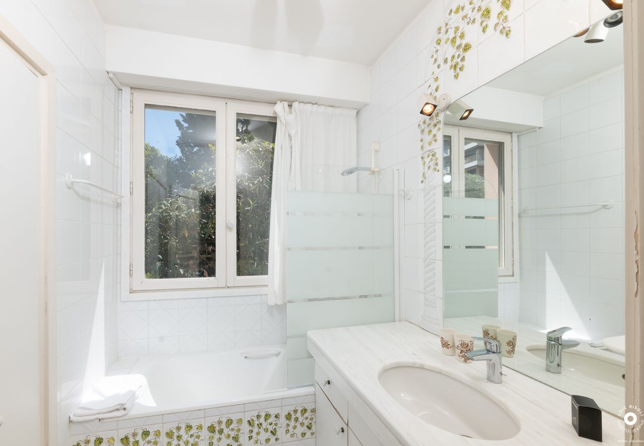 Villa in Cannes - Villa Piscine jardin 10pers /LA GLORIETTE