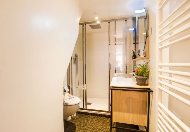 Apartment in Nice - LA TREILLE  AP4334 By Riviera Holiday Homes Apartment in Nice - LA TREILLE  AP4334 By Riviera Holiday Homes