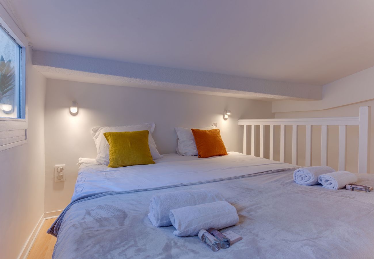 Apartment in Nice - LA TREILLE  AP4334 By Riviera Holiday Homes