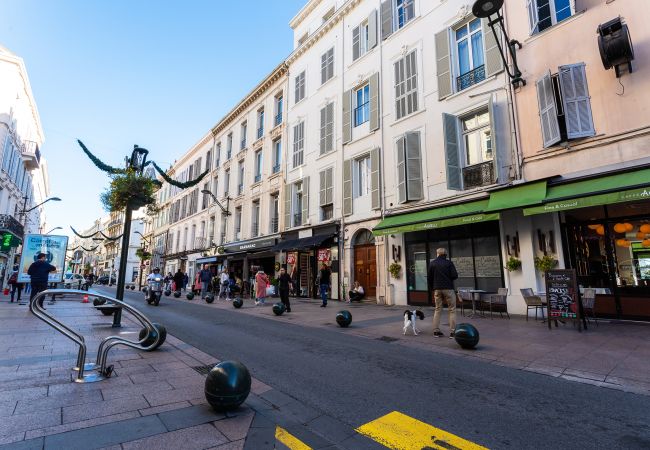 Apartment in Cannes - The Six Appartement moderne et luxueux, Croisette Apartment in Cannes - The Six Appartement moderne et luxueux, Croisette