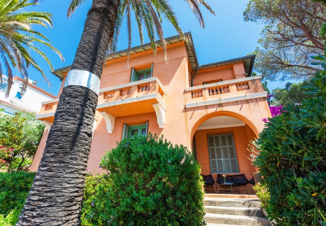 Villa in Nice - VILLA REVE D'AZUR VI4353 bY Riviera Holiday Homes