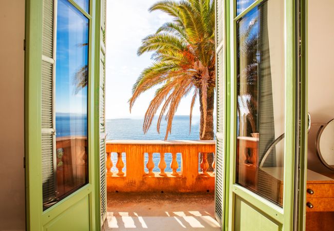 Villa in Nice - VILLA REVE D'AZUR VI4353 bY Riviera Holiday Homes Villa in Nice - VILLA REVE D'AZUR VI4353 bY Riviera Holiday Homes