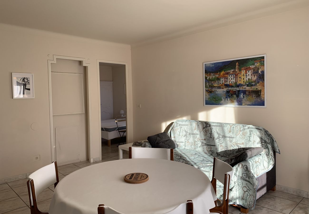 Apartment in Cannes - 3 chambres central balcon / SIM1283