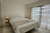 Apartment in Cannes - PHIL / Grand deux chambres terrasse 200m plage