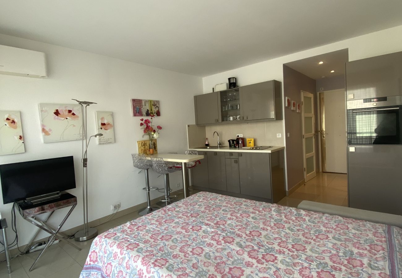 Studio in Cannes - FAR402 / Joli studio centre Croisette Palais