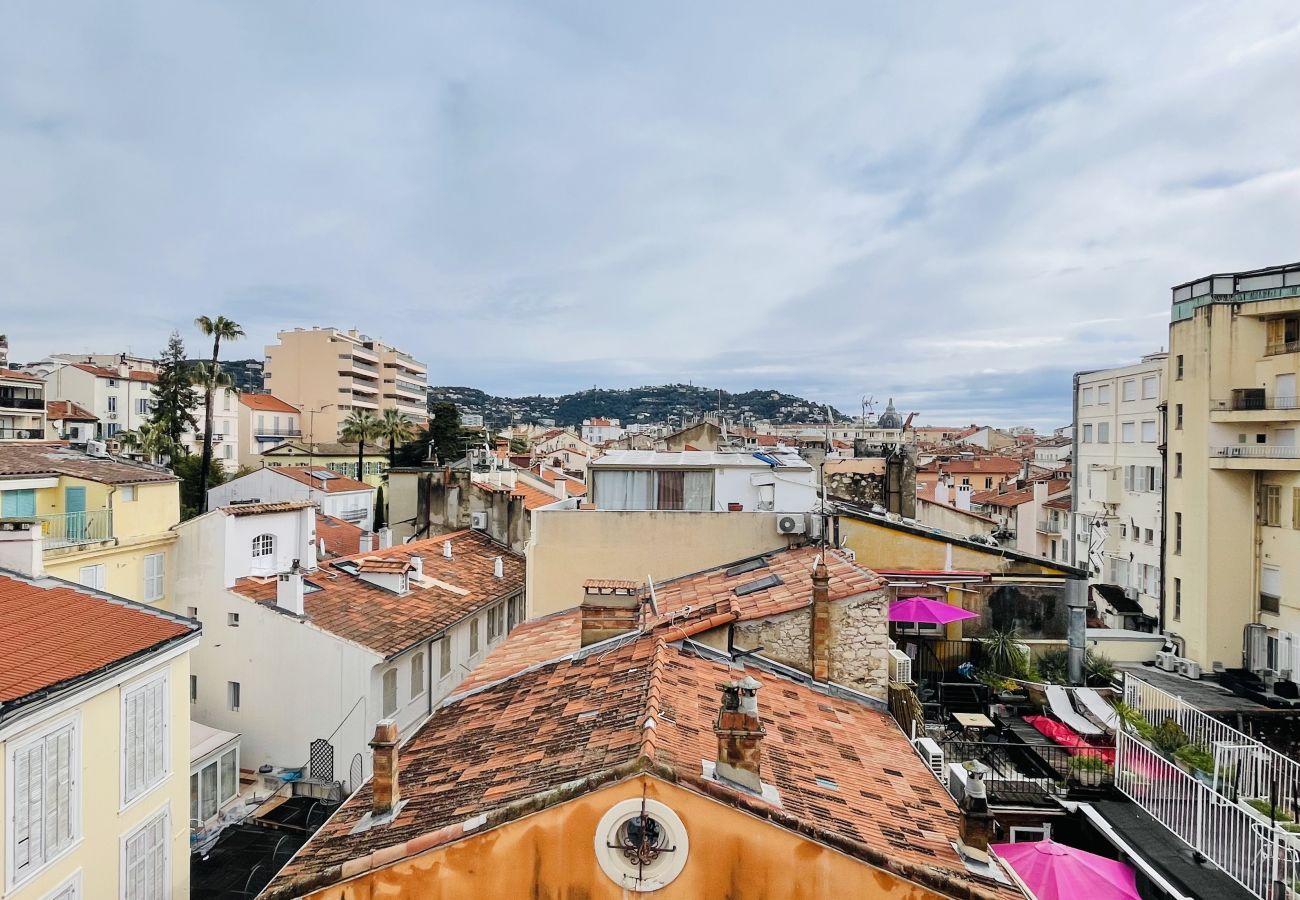 Apartment in Cannes - COUH / Confortable pied à terre proche Croisette 