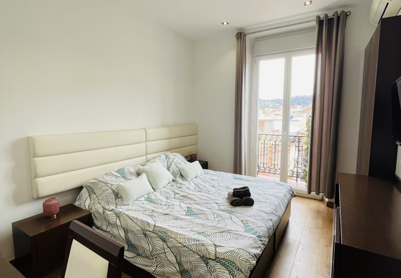 Apartment in Cannes - COUH / Confortable pied à terre proche Croisette 