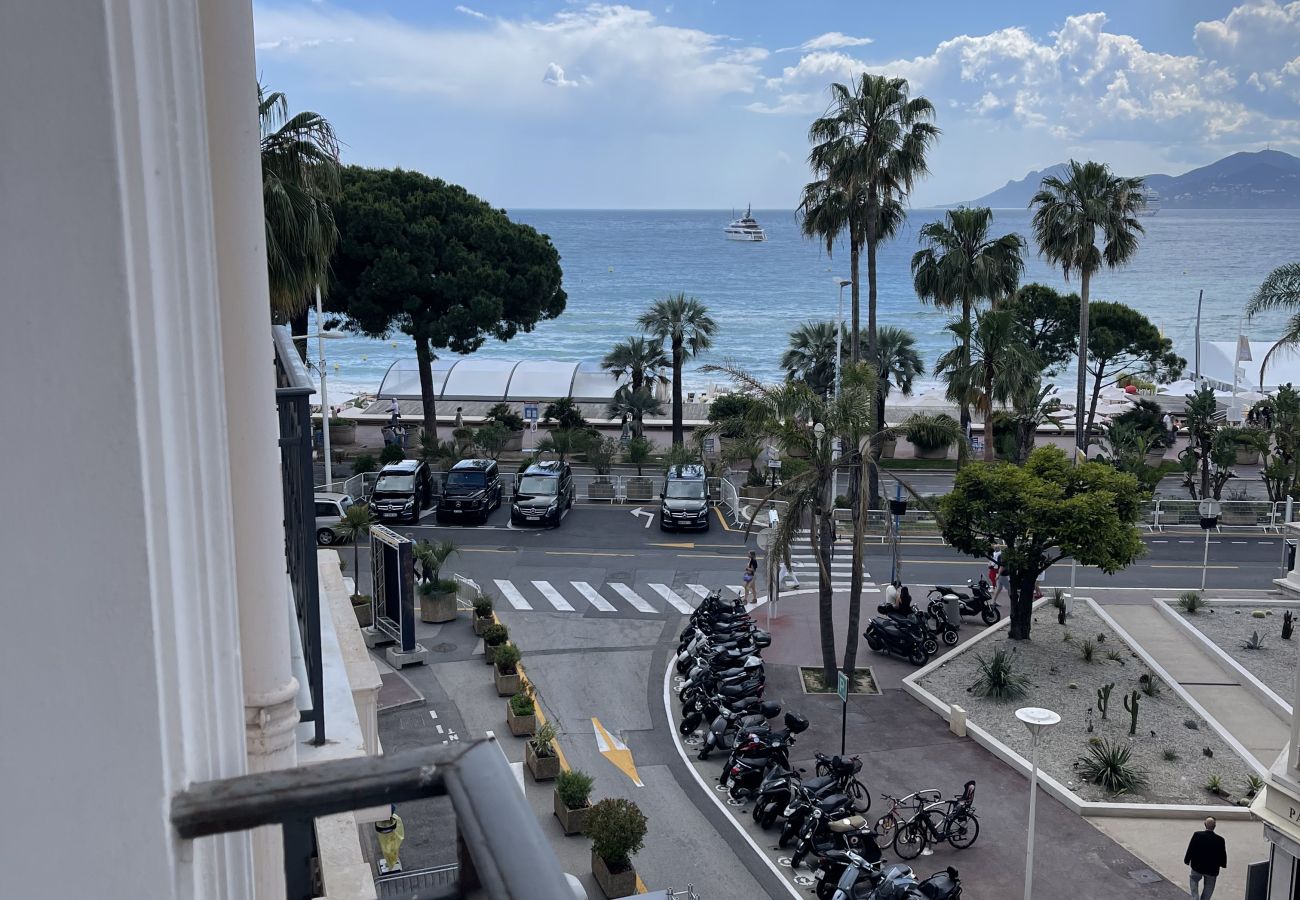 Studio in Cannes - GUN132 / PALAIS MIRAMAR