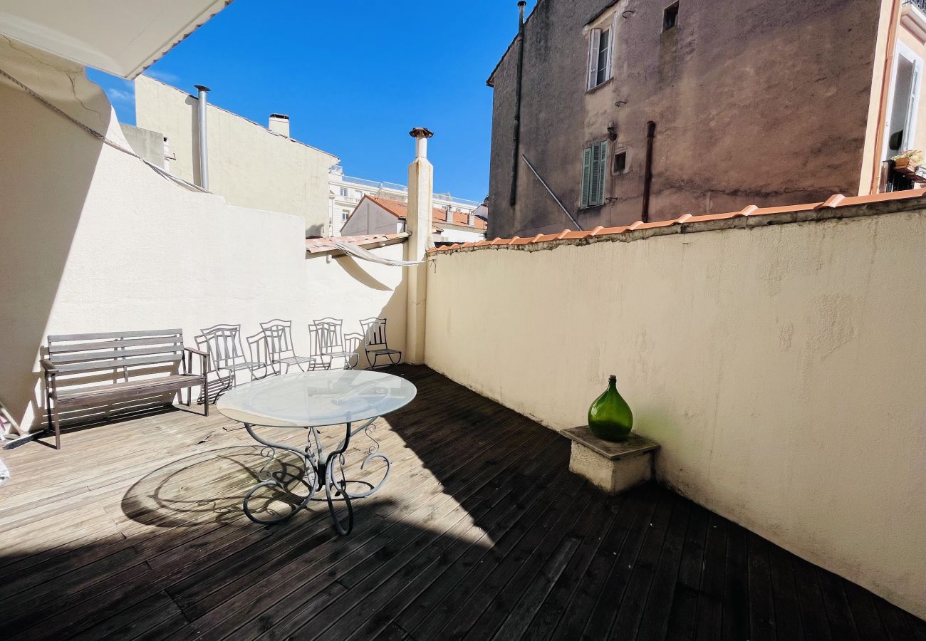 Apartment in Cannes - Venizelos