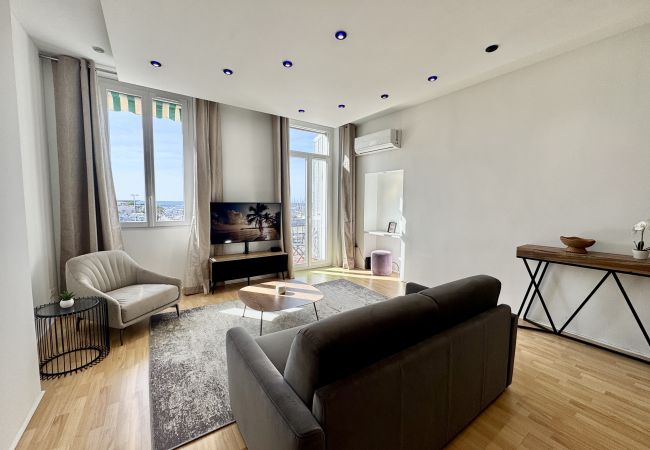 Apartment in Cannes - villa Carmela / charmante suite vue mer Apartment in Cannes - villa Carmela / charmante suite vue mer