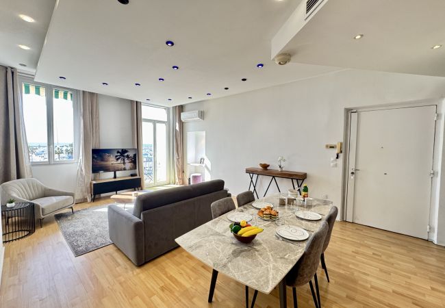 Apartment in Cannes - villa Carmela / charmante suite vue mer Apartment in Cannes - villa Carmela / charmante suite vue mer