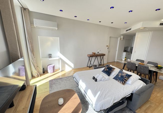 Apartment in Cannes - villa Carmela / charmante suite vue mer Apartment in Cannes - villa Carmela / charmante suite vue mer