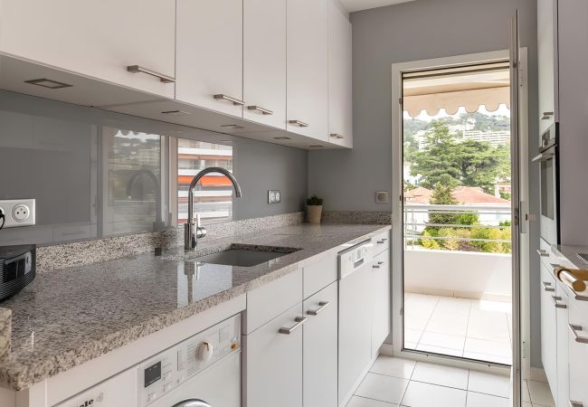 Apartment in Cannes - GOLDEN 2 / 3 pièces Apartment in Cannes - GOLDEN 2 / 3 pièces