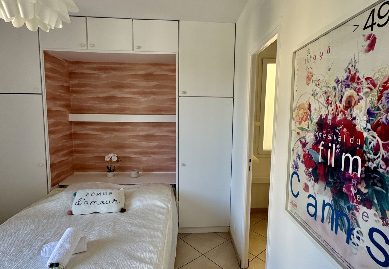 Apartment in Cannes - LALA57