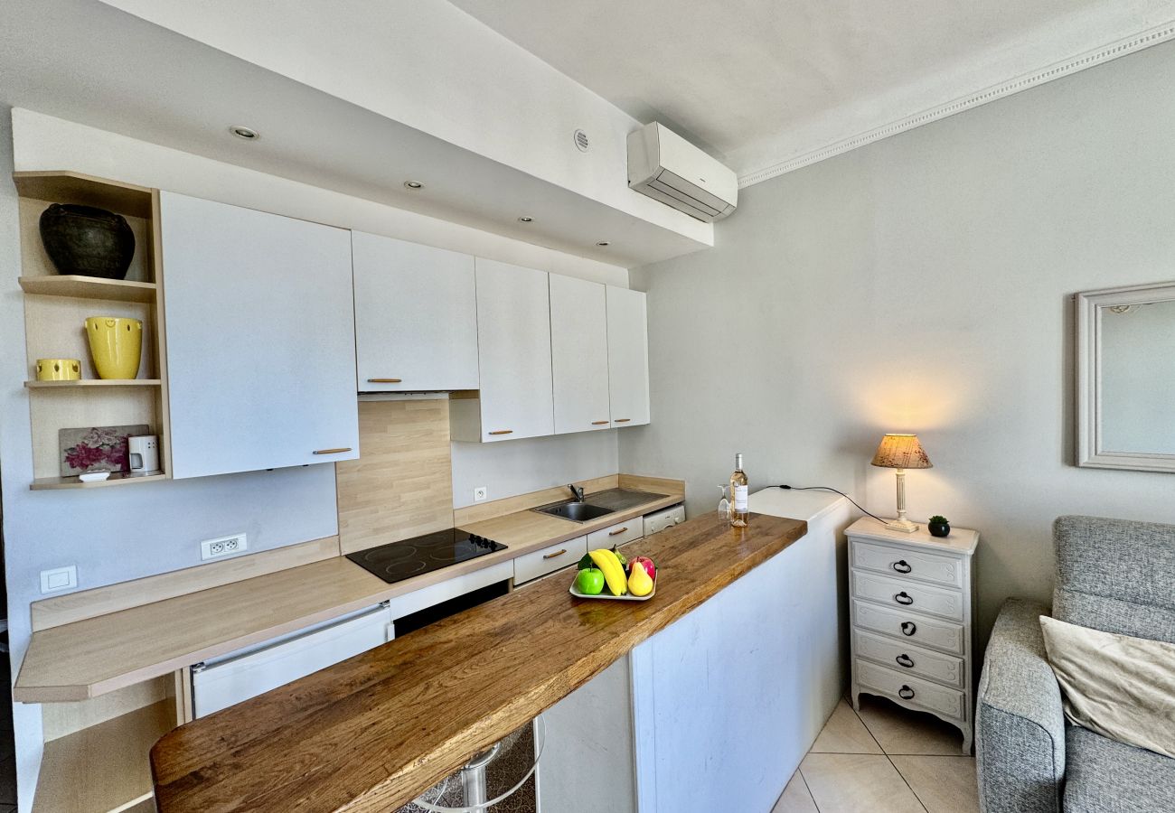 Apartment in Cannes - LALA57