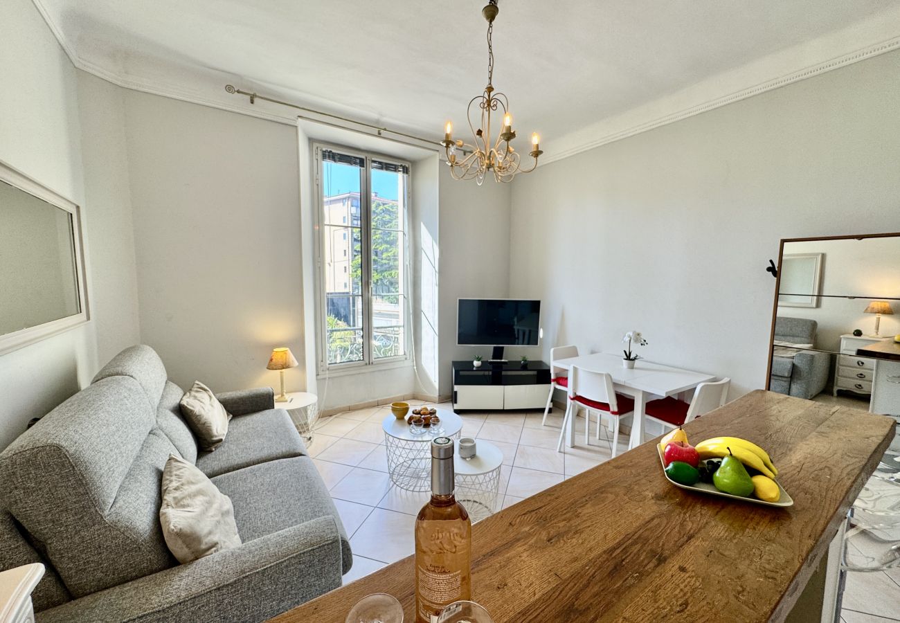 Apartment in Cannes - LALA57
