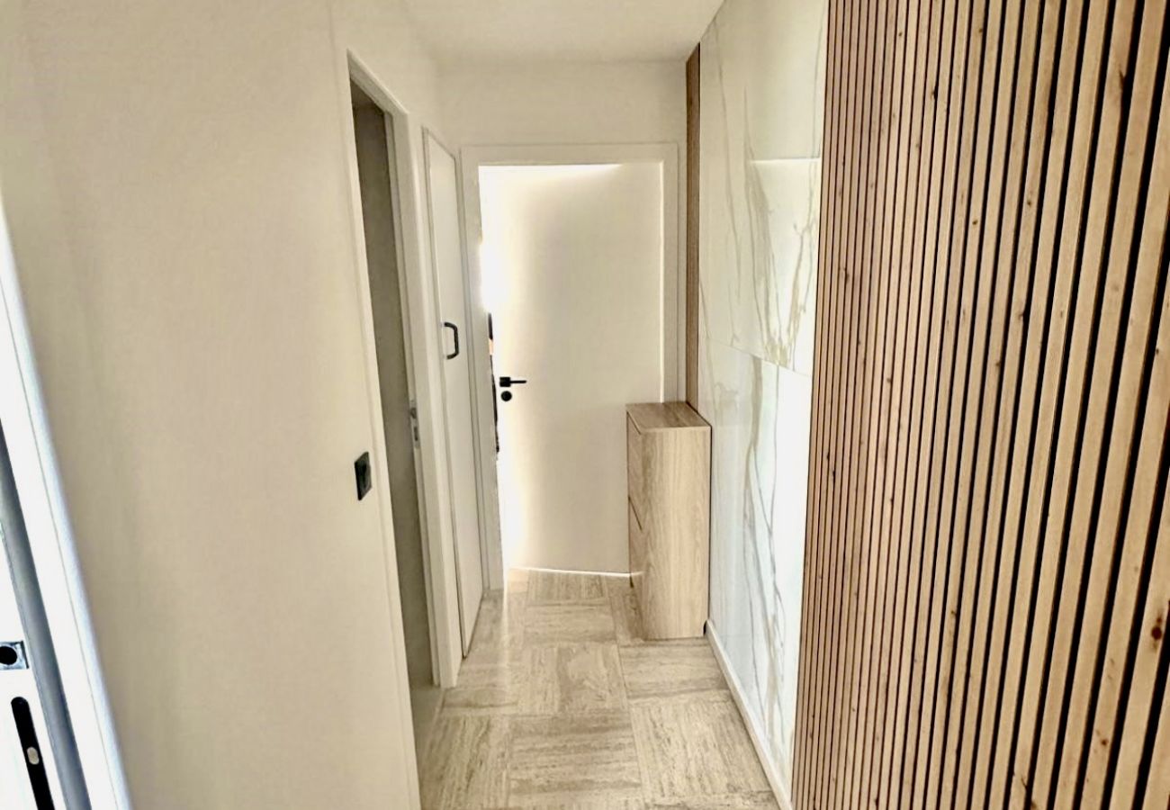 Apartment in Cannes - 2 pièces terrasse proche mer / Les Mouettes