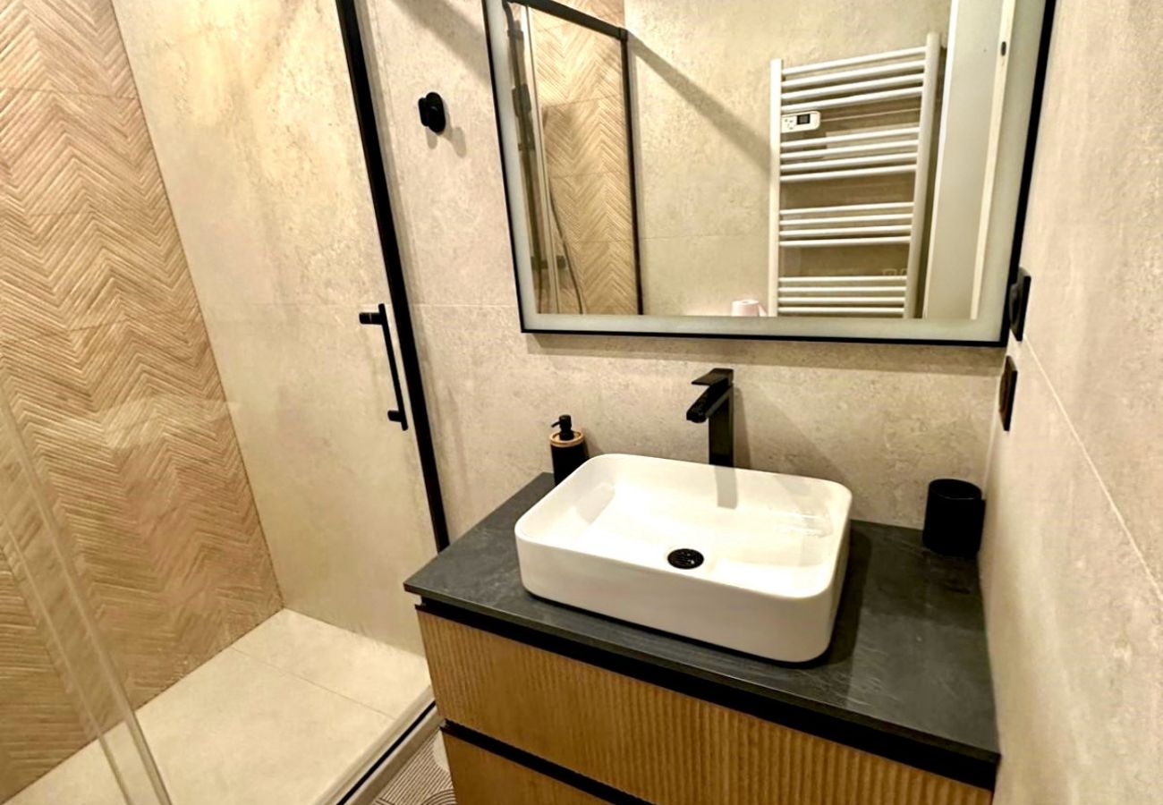 Apartment in Cannes - 2 pièces terrasse proche mer / Les Mouettes