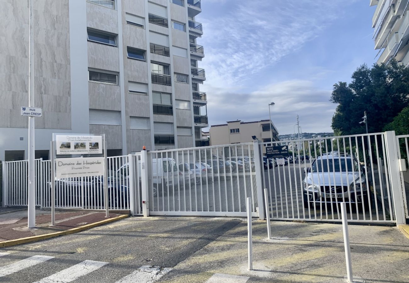 Apartment in Cannes - 2 pièces terrasse proche mer / Les Mouettes