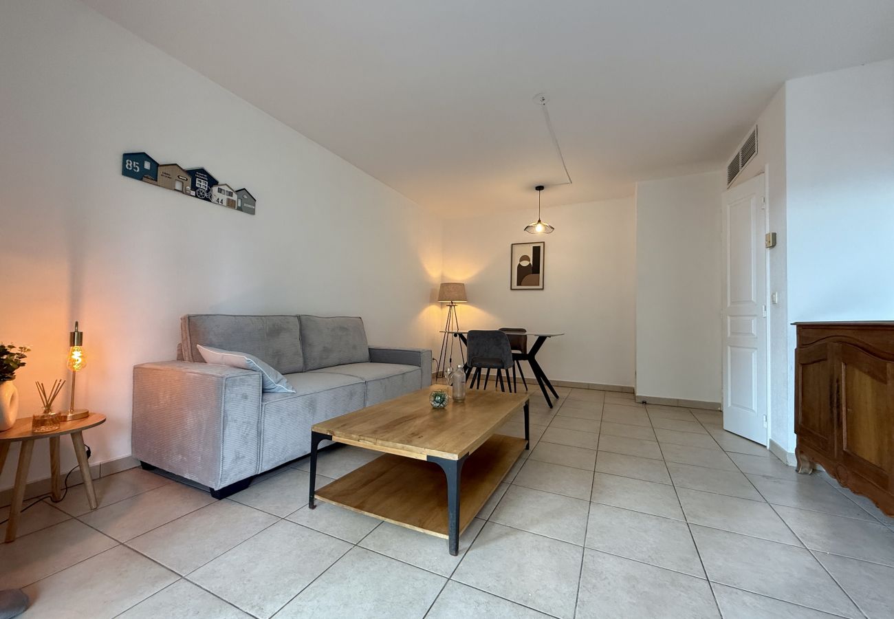 Apartment in Cannes-la-Bocca - DAPHNE