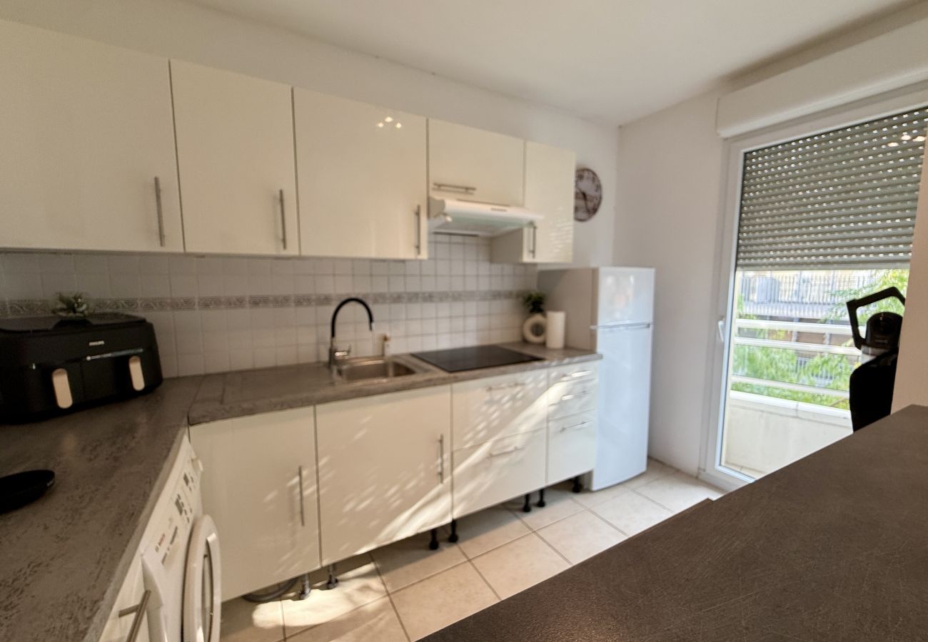 Apartment in Cannes-la-Bocca - DAPHNE