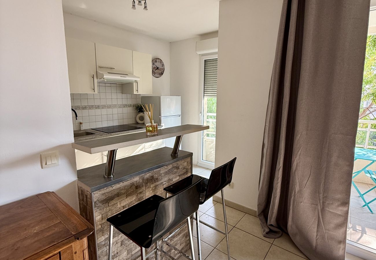 Apartment in Cannes-la-Bocca - DAPHNE