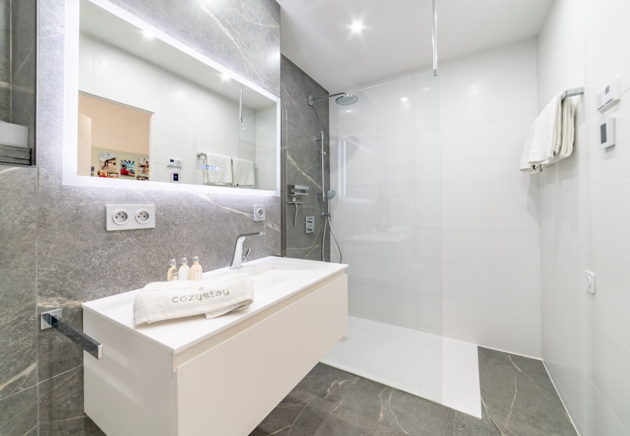 Apartment in Cannes - Kem15 vue mer et accès mer