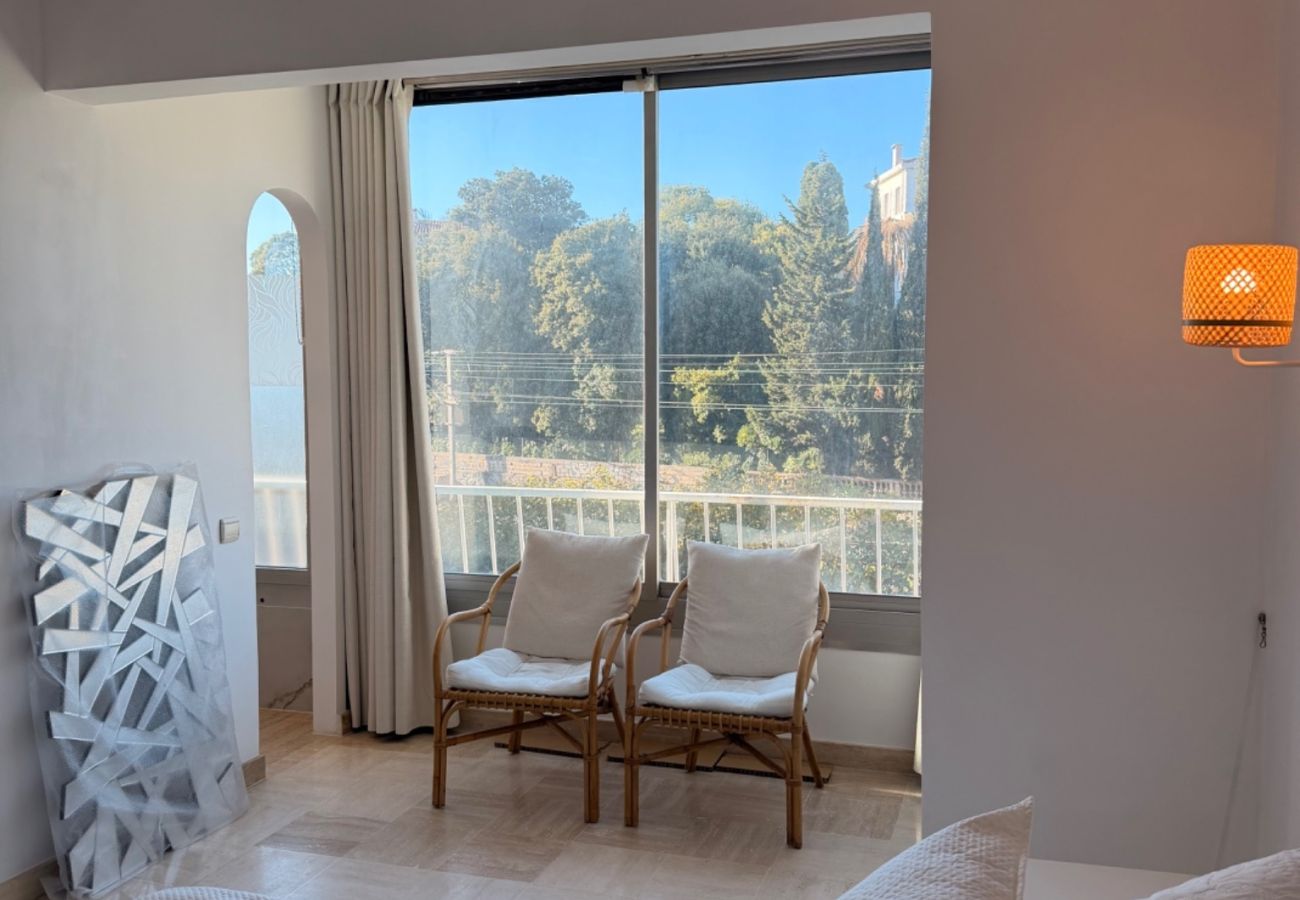 Apartment in Cannes - BELLE PLAGE, deux chambres proche mer