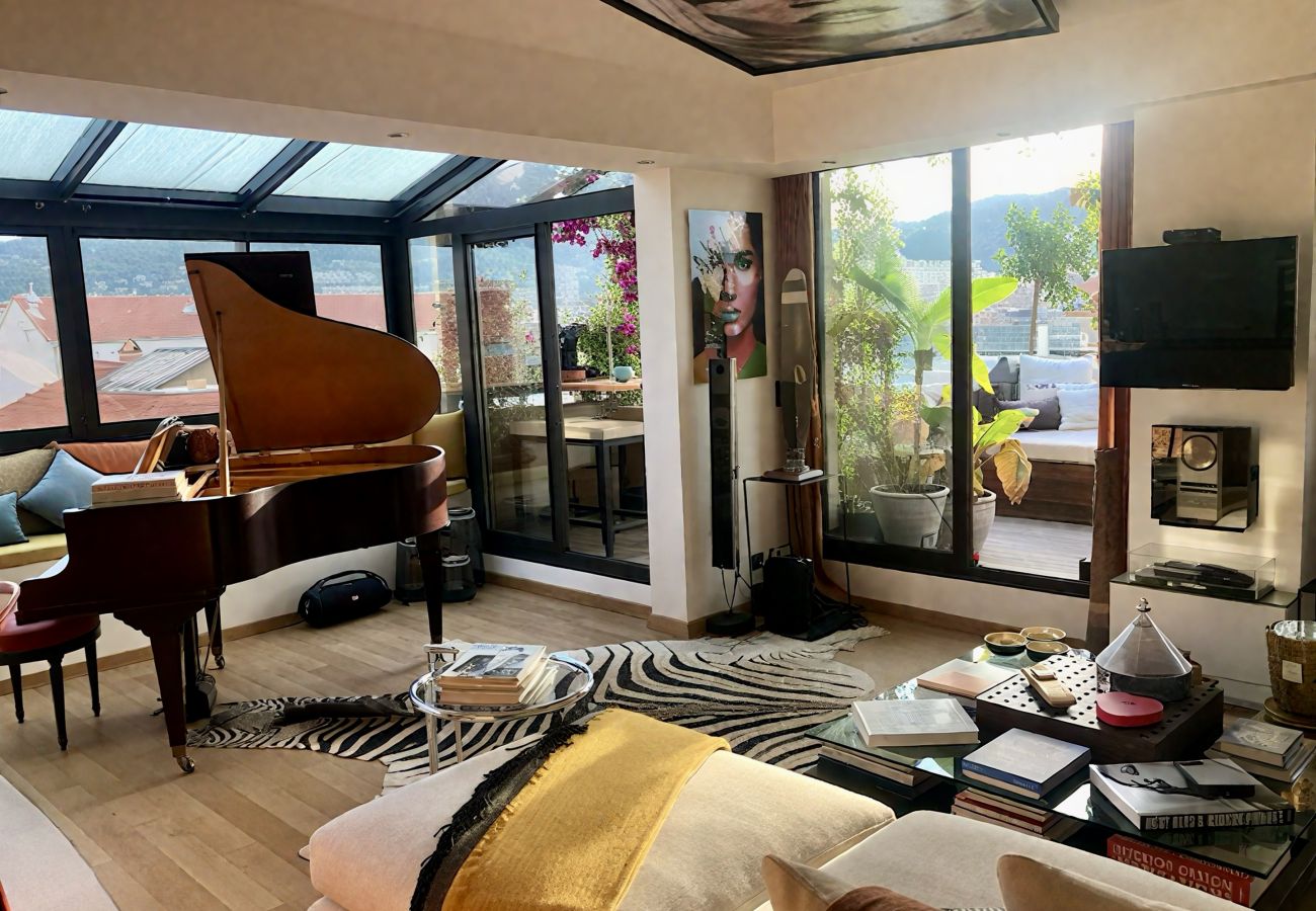 Apartment in Cannes - Gray d'Albion Penthouse, rooftop 30m2 & Jacuzzi