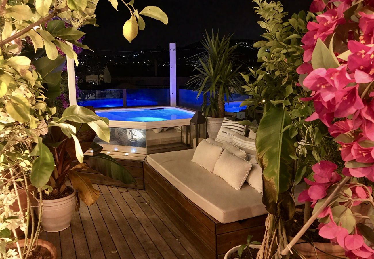 Apartment in Cannes - Gray d'Albion Penthouse, rooftop 30m2 & Jacuzzi