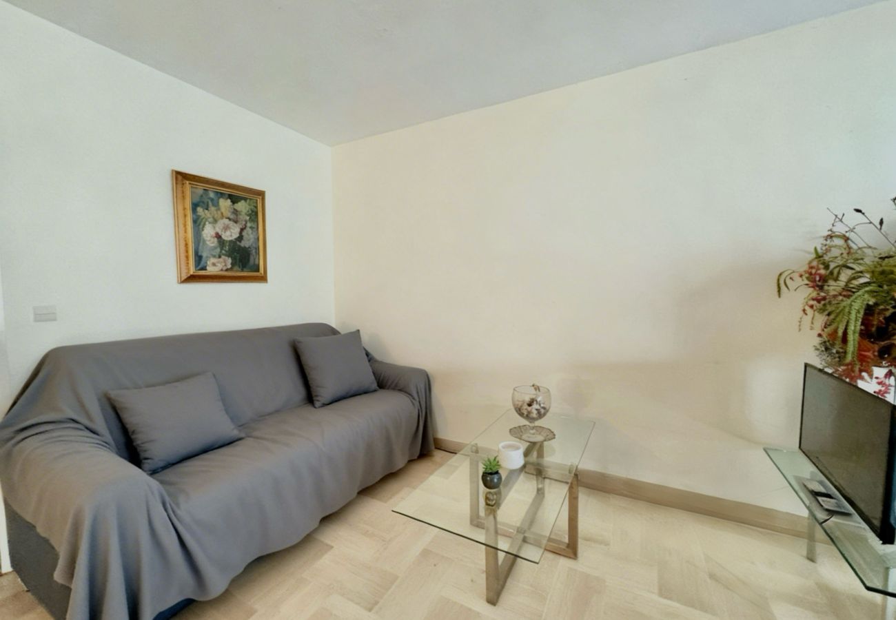 Apartment in Cannes - Gray d'albion studio D vue mer de côté