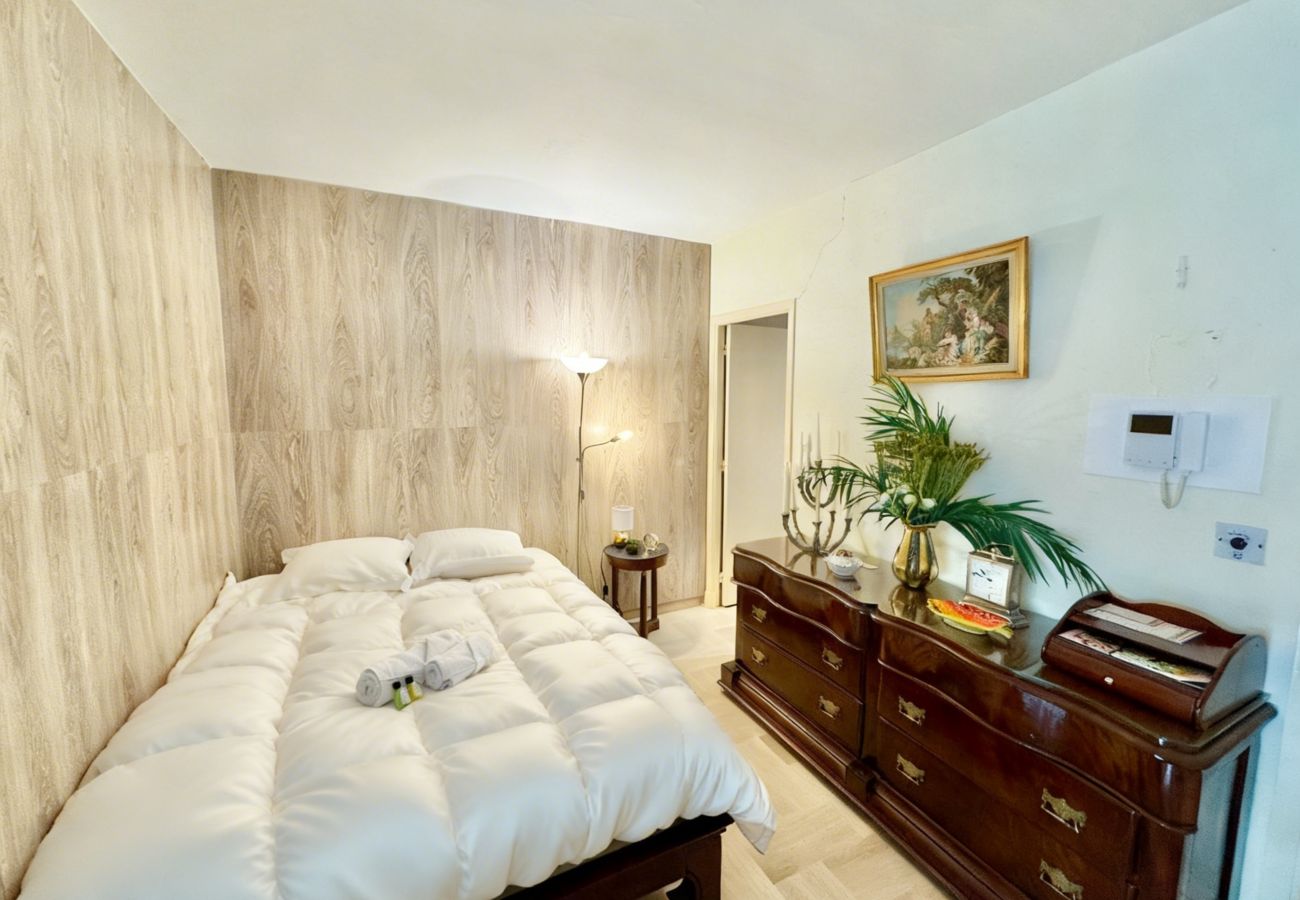 Apartment in Cannes - Gray d'albion studio D vue mer de côté