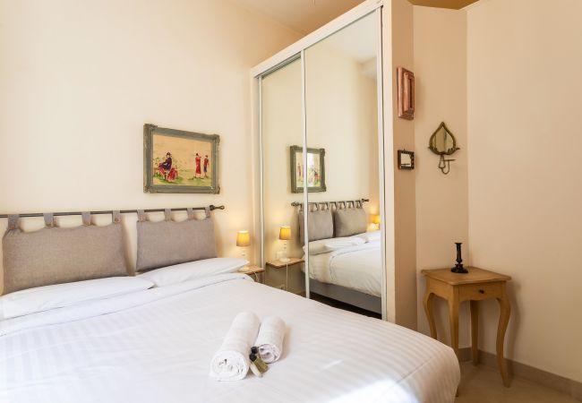 Appartement à Cannes - LAT1103 / Chaleureux logement avec belle terrasse Appartement à Cannes - LAT1103 / Chaleureux logement avec belle terrasse