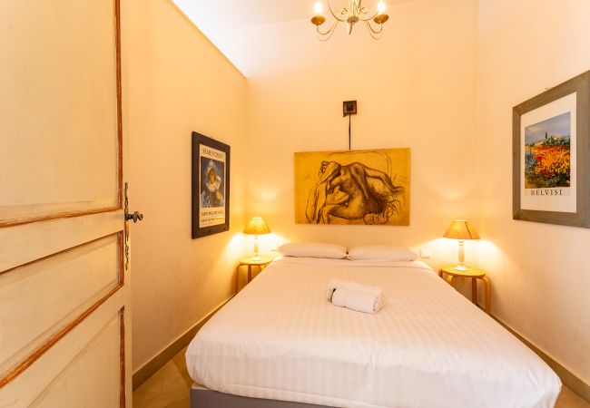 Appartement à Cannes - LAT1103 / Chaleureux logement avec belle terrasse Appartement à Cannes - LAT1103 / Chaleureux logement avec belle terrasse